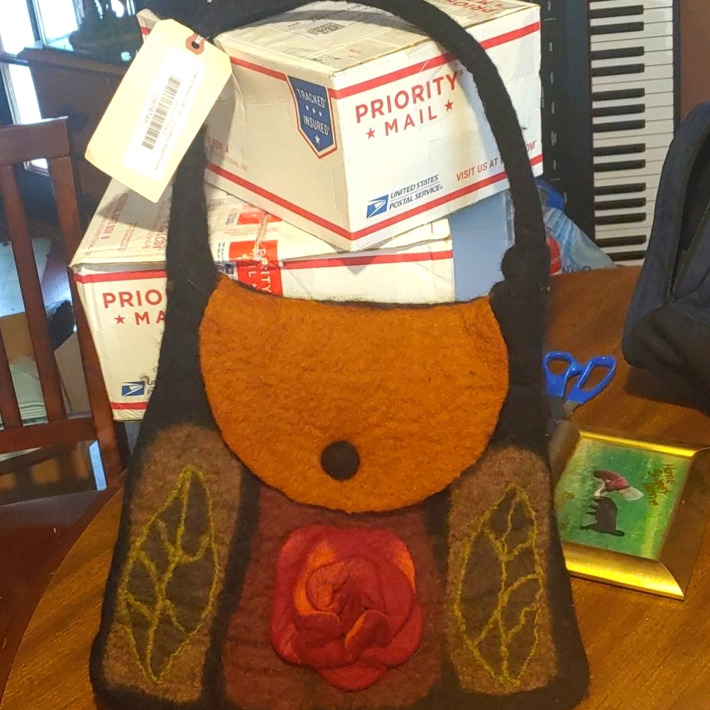 RISING TIDE WOOL BAG